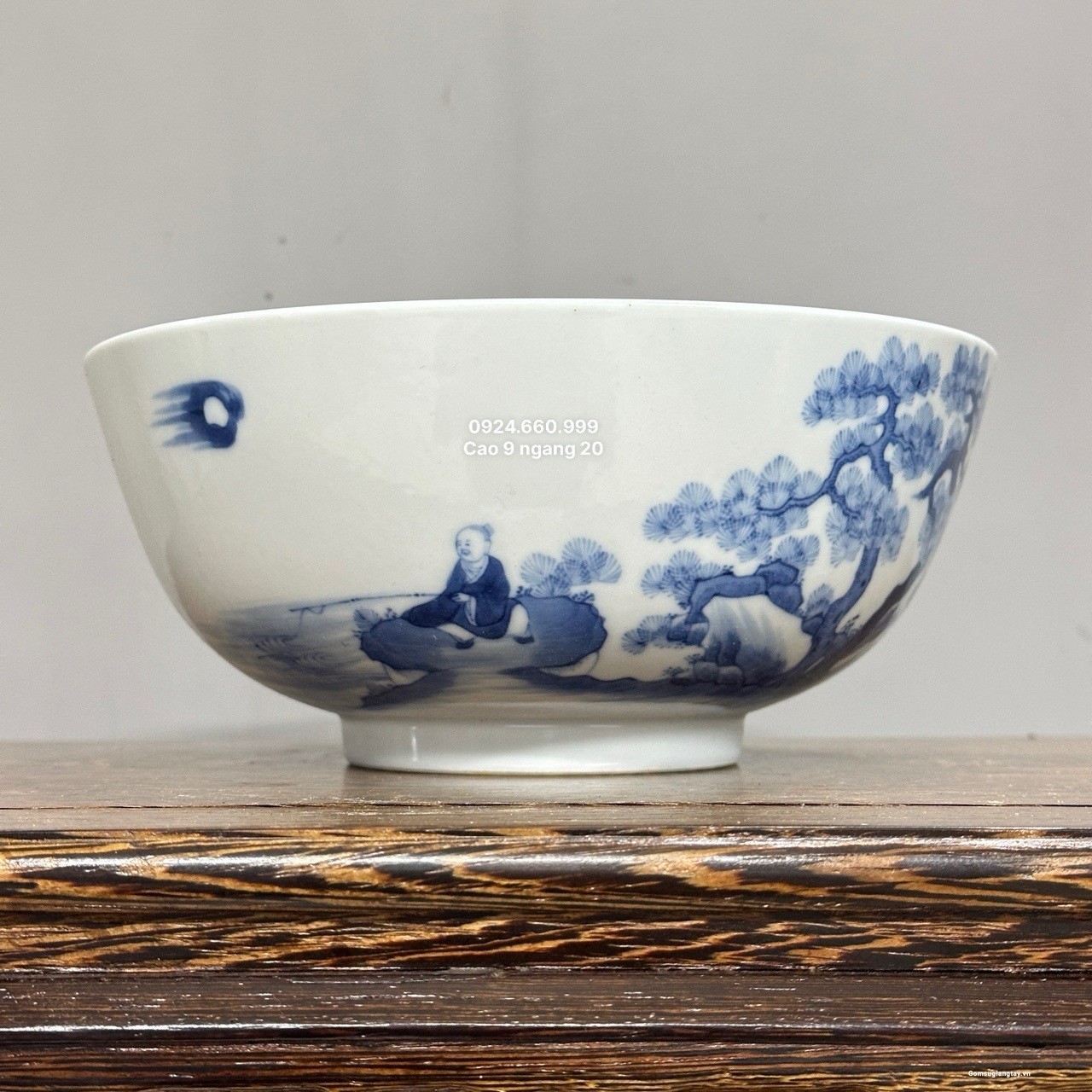 Bát cũ ngư ông Đắc Lợi