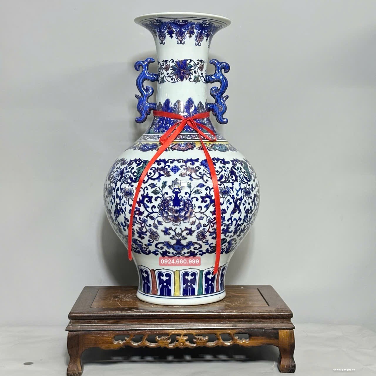 Bình tỏi vẽ vàng hoa dây 